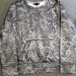 Girls Under Armour YXL pullover sweatshirt gray thumb hole‎ sleeve